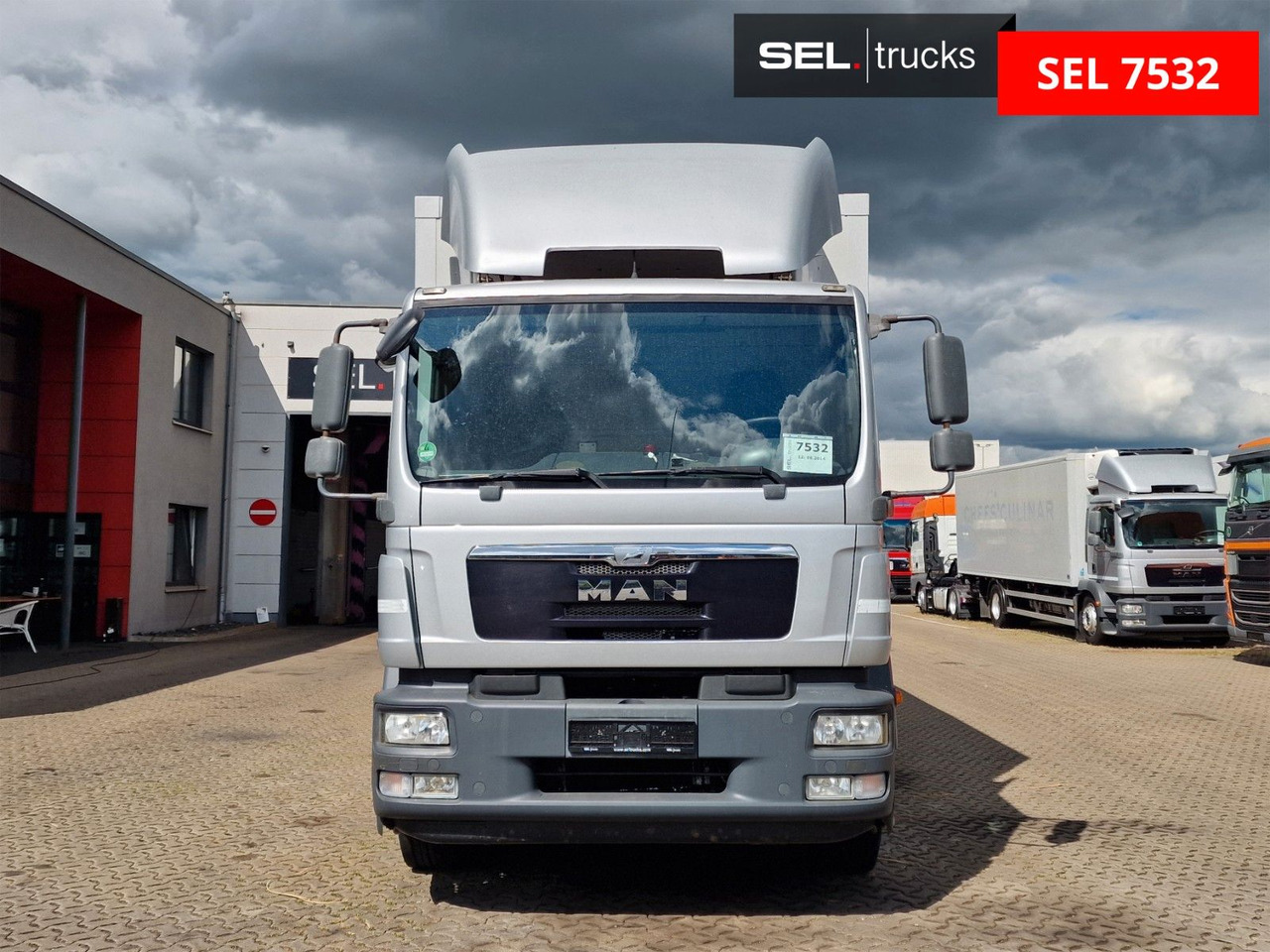 MAN TGM 18.290 4X2 LL/Ldbw/Triple Verdamp. /FRC 2020 - Hűtős teherautó: 2 kép. MAN TGM 18.290 4X2 LL/Ldbw/Triple Verdamp. /FRC 2020 - Hűtős teherautó: 2 kép.