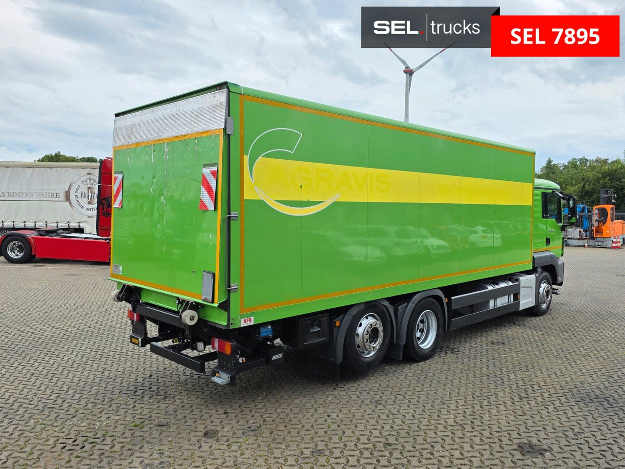 MAN TGS 26.400 6X2-4 LL / Ldbw / ADR AT / Lenkachse - Dobozos felépítményű teherautó: 5 kép. MAN TGS 26.400 6X2-4 LL / Ldbw / ADR AT / Lenkachse - Dobozos felépítményű teherautó: 5 kép.