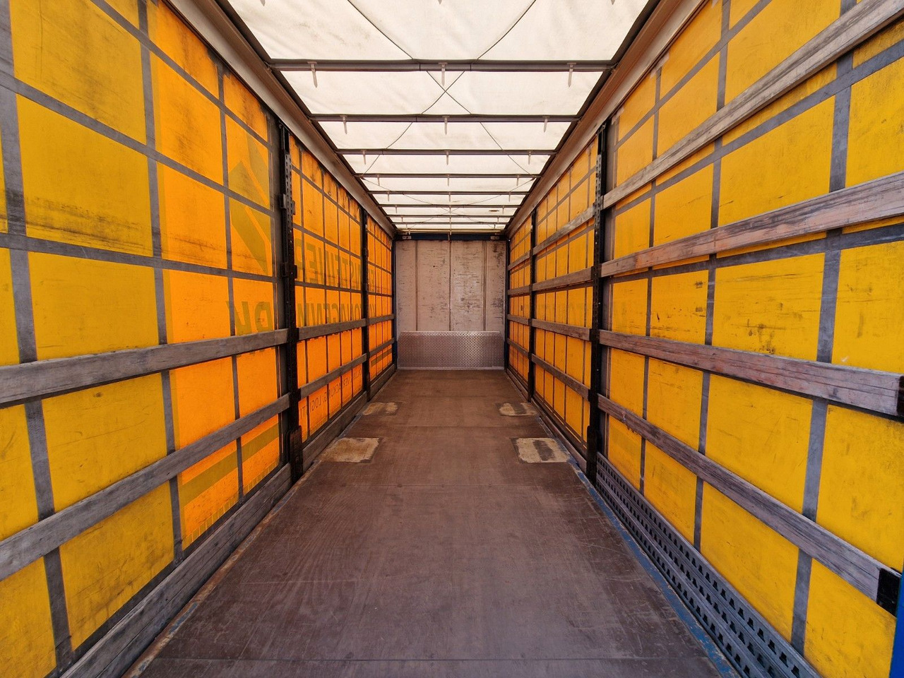 Ponyvás teherautó MAN TGX 18.440 4X2 LL-U / Intarder /Jumbo /Durchlade: 28 kép.