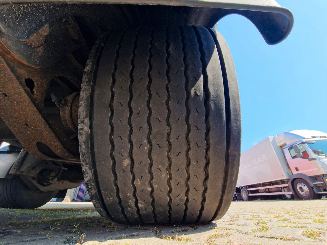 Ponyvás teherautó MAN TGX 18.440 4X2 LL-U / Intarder /Jumbo /Durchlade: 29 kép.