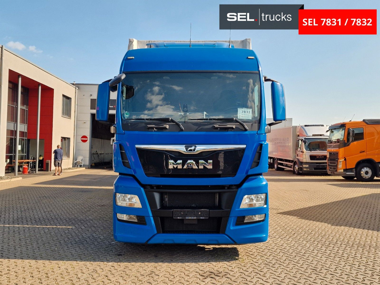 MAN TGX 18.440 4X2 LL-U / Intarder /Jumbo /Durchlade - Ponyvás teherautó: 2 kép. MAN TGX 18.440 4X2 LL-U / Intarder /Jumbo /Durchlade - Ponyvás teherautó: 2 kép.