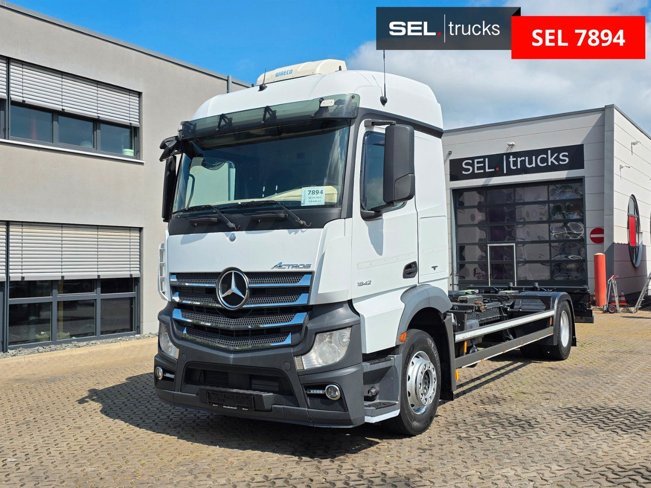 Mercedes-Benz Actros 1842 / Standklimaanlage - Cserefelépítményes teherautó: 1 kép. Mercedes-Benz Actros 1842 / Standklimaanlage - Cserefelépítményes teherautó: 1 kép.