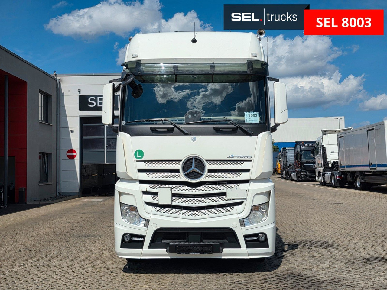 Mercedes-Benz Actros 2543 /Retarder/Ldbw/Konvekta/Lenkachse - Dobozos felépítményű teherautó: 2 kép. Mercedes-Benz Actros 2543 /Retarder/Ldbw/Konvekta/Lenkachse - Dobozos felépítményű teherautó: 2 kép.