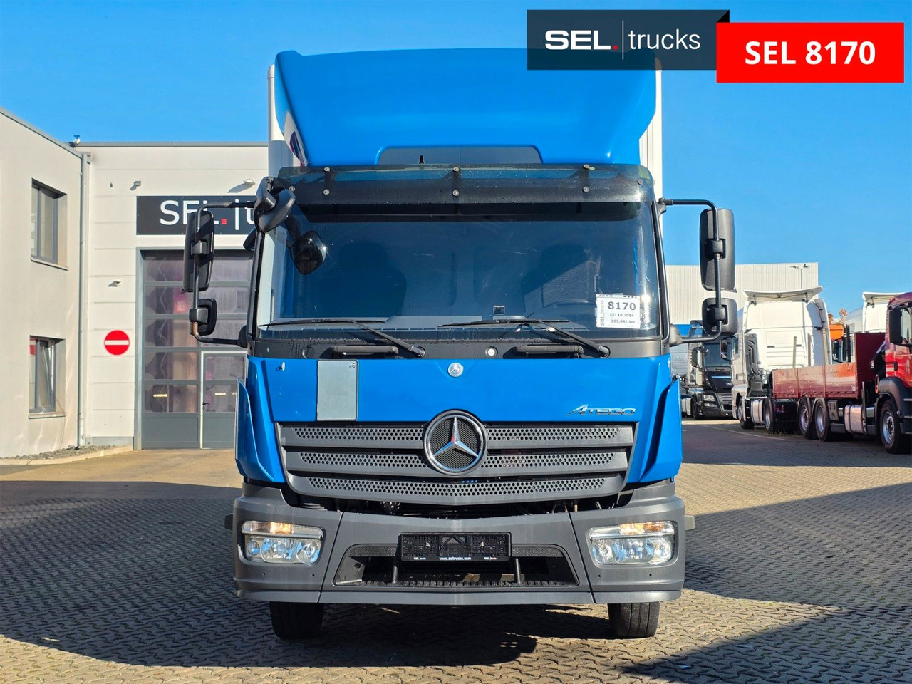 Mercedes-Benz Atego 1218 / Ladebordwand - Dobozos felépítményű teherautó: 2 kép. Mercedes-Benz Atego 1218 / Ladebordwand - Dobozos felépítményű teherautó: 2 kép.