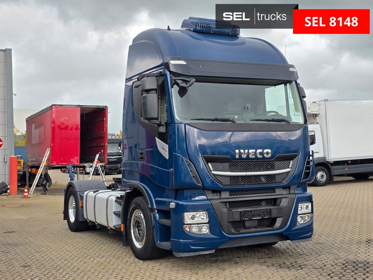 Iveco Stralis 480 / ZF Intarder / Standklimaanlage - Nyergesvontató: 3 kép. Iveco Stralis 480 / ZF Intarder / Standklimaanlage - Nyergesvontató: 3 kép.