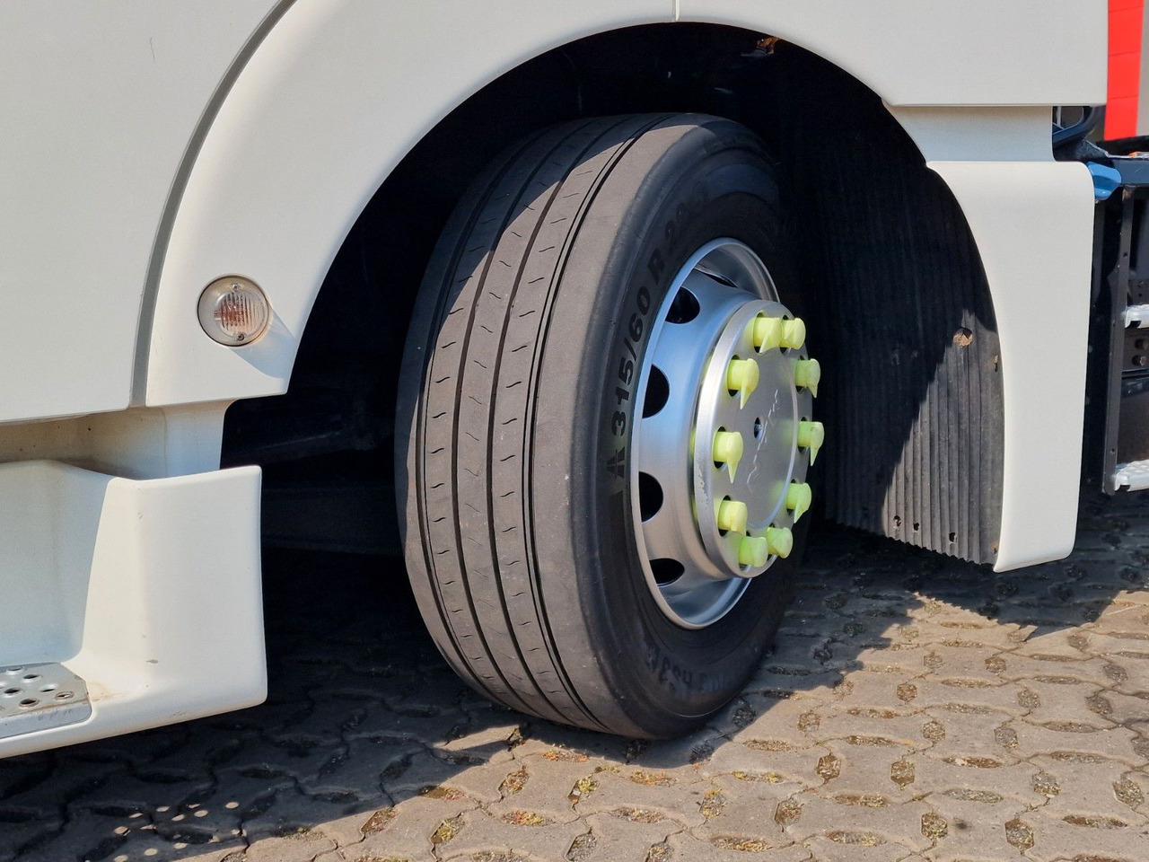 Nyergesvontató MAN TGX 18.400 4X2 LLS-U / ZF Intarder LOW KM !!: 27 kép.