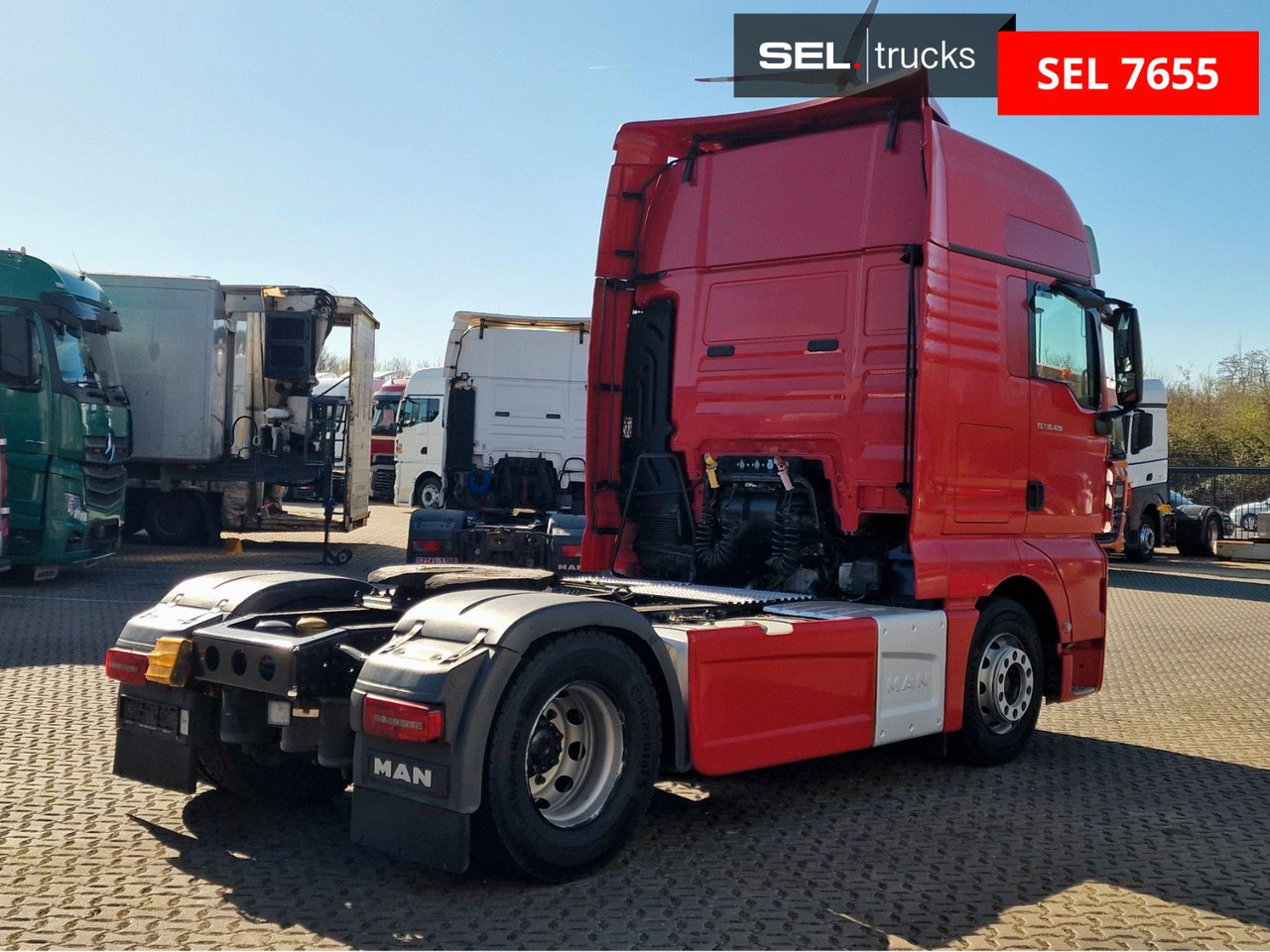 MAN TGX 18.420 4X2 BLS / Retarder /Xenon /Standklima - Nyergesvontató: 5 kép. MAN TGX 18.420 4X2 BLS / Retarder /Xenon /Standklima - Nyergesvontató: 5 kép.