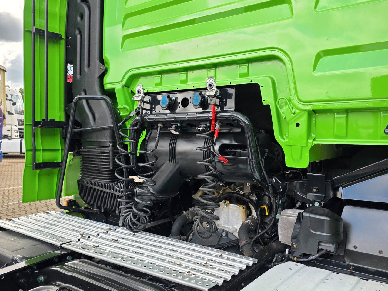 Nyergesvontató MAN TGX 18.460 4X2 LLS-U /Retarder /2 Tanks /ADR  AT: 11 kép.