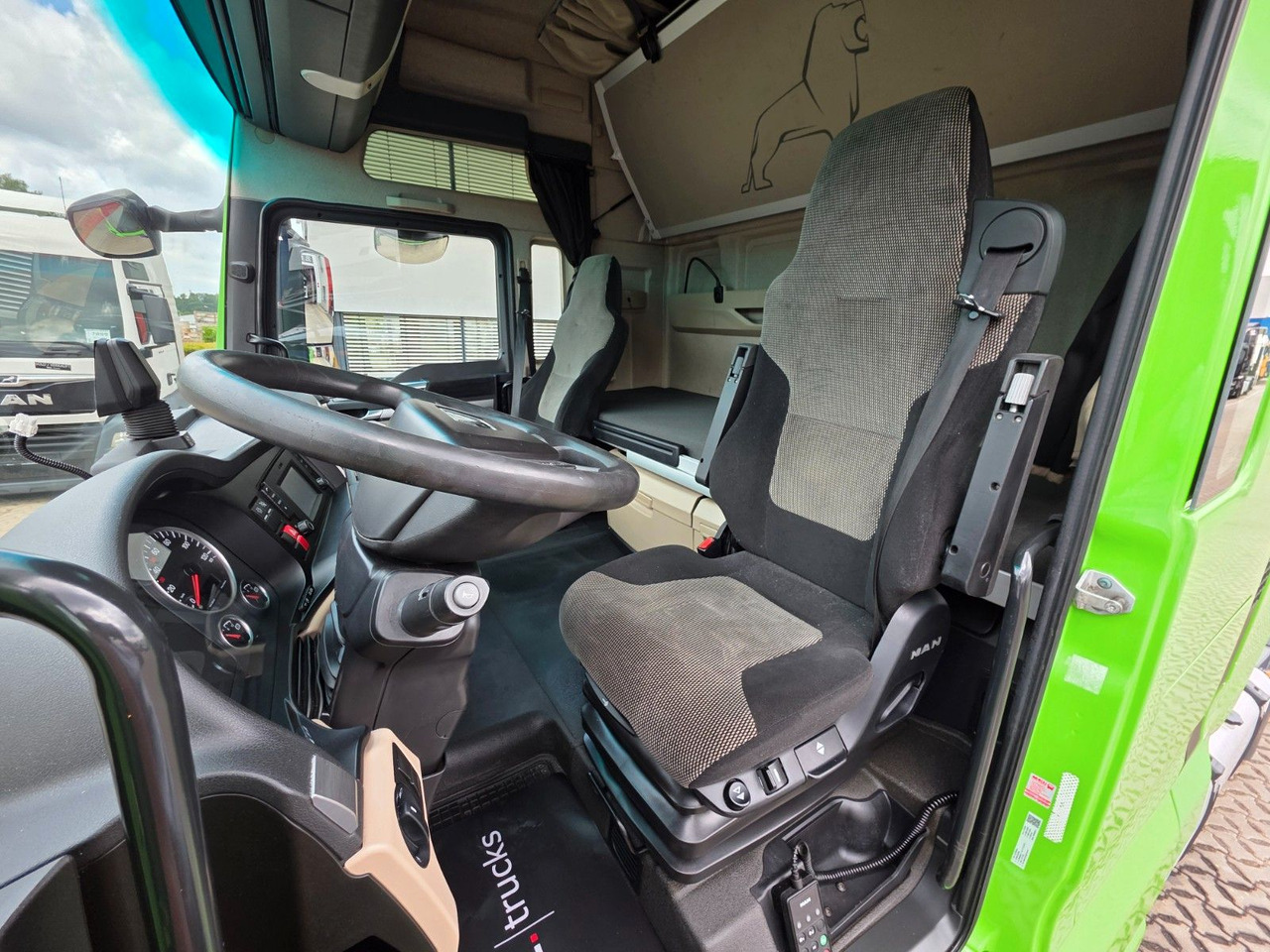 Nyergesvontató MAN TGX 18.460 4X2 LLS-U /Retarder /2 Tanks /ADR  AT: 17 kép.