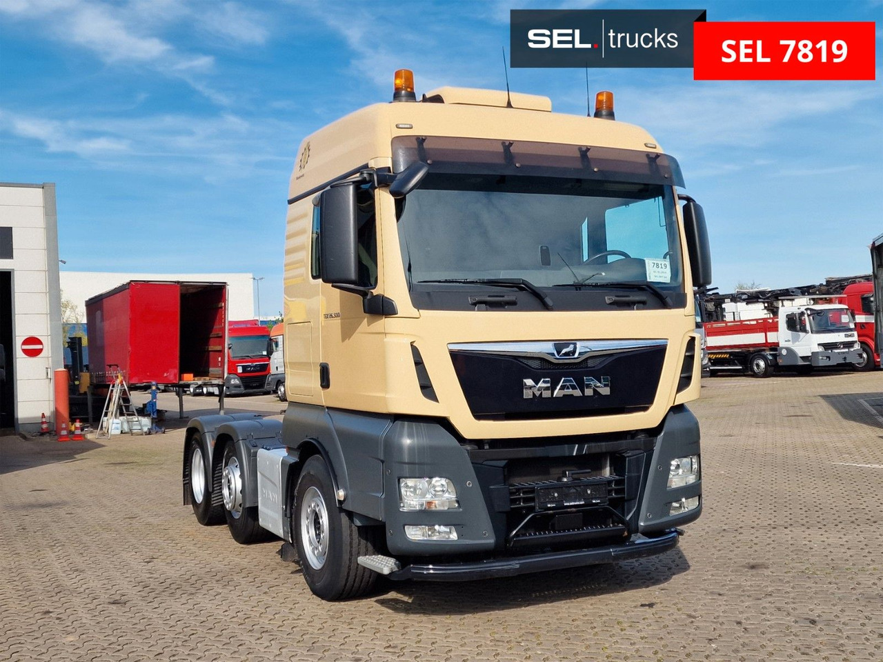 MAN TGX 26.500 6X2/4 BLS / Kipphydraulik / Lenkachse - Nyergesvontató: 3 kép. MAN TGX 26.500 6X2/4 BLS / Kipphydraulik / Lenkachse - Nyergesvontató: 3 kép.