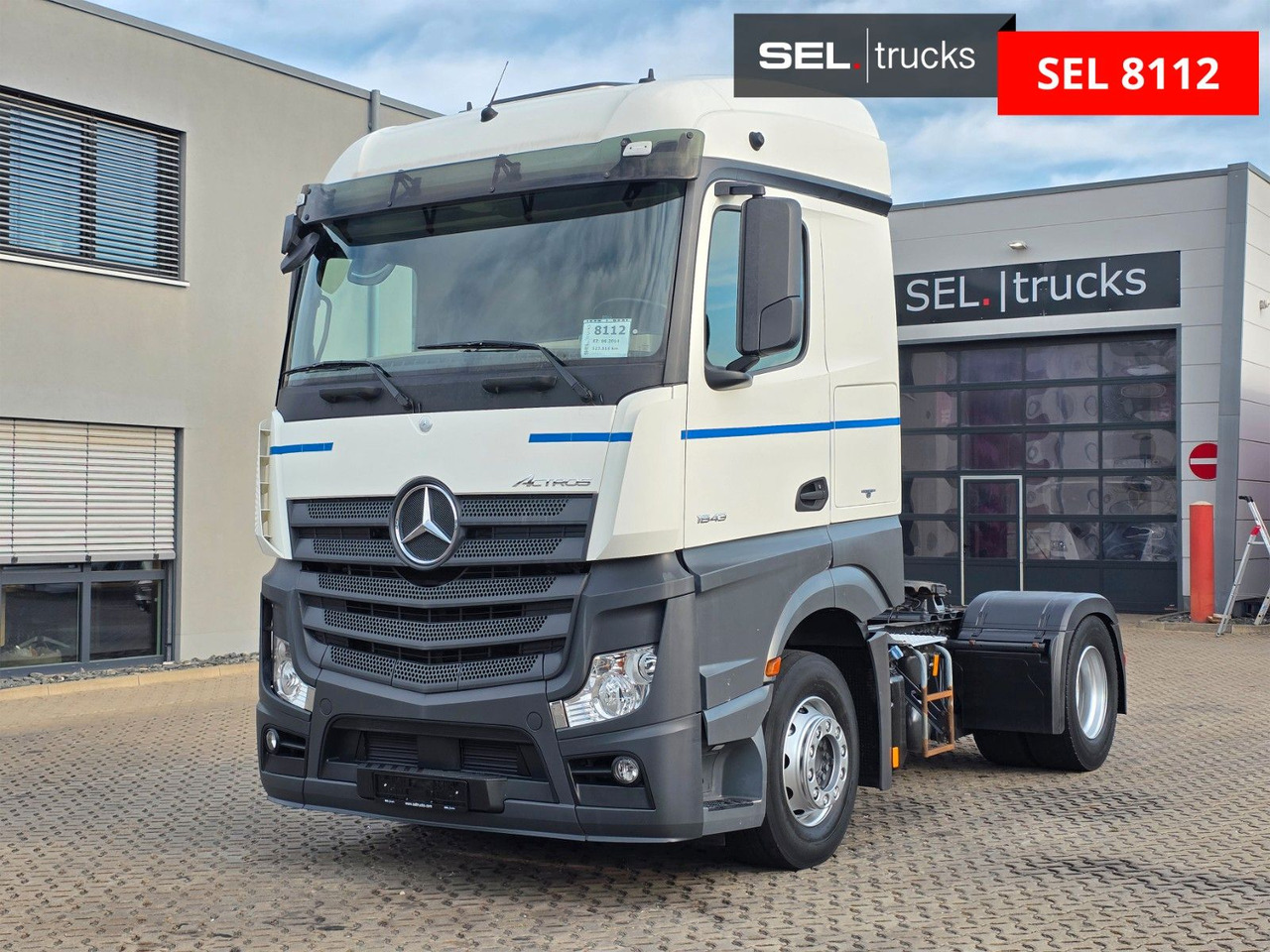 Mercedes-Benz Actros 1843 - Nyergesvontató: 1 kép. Mercedes-Benz Actros 1843 - Nyergesvontató: 1 kép.