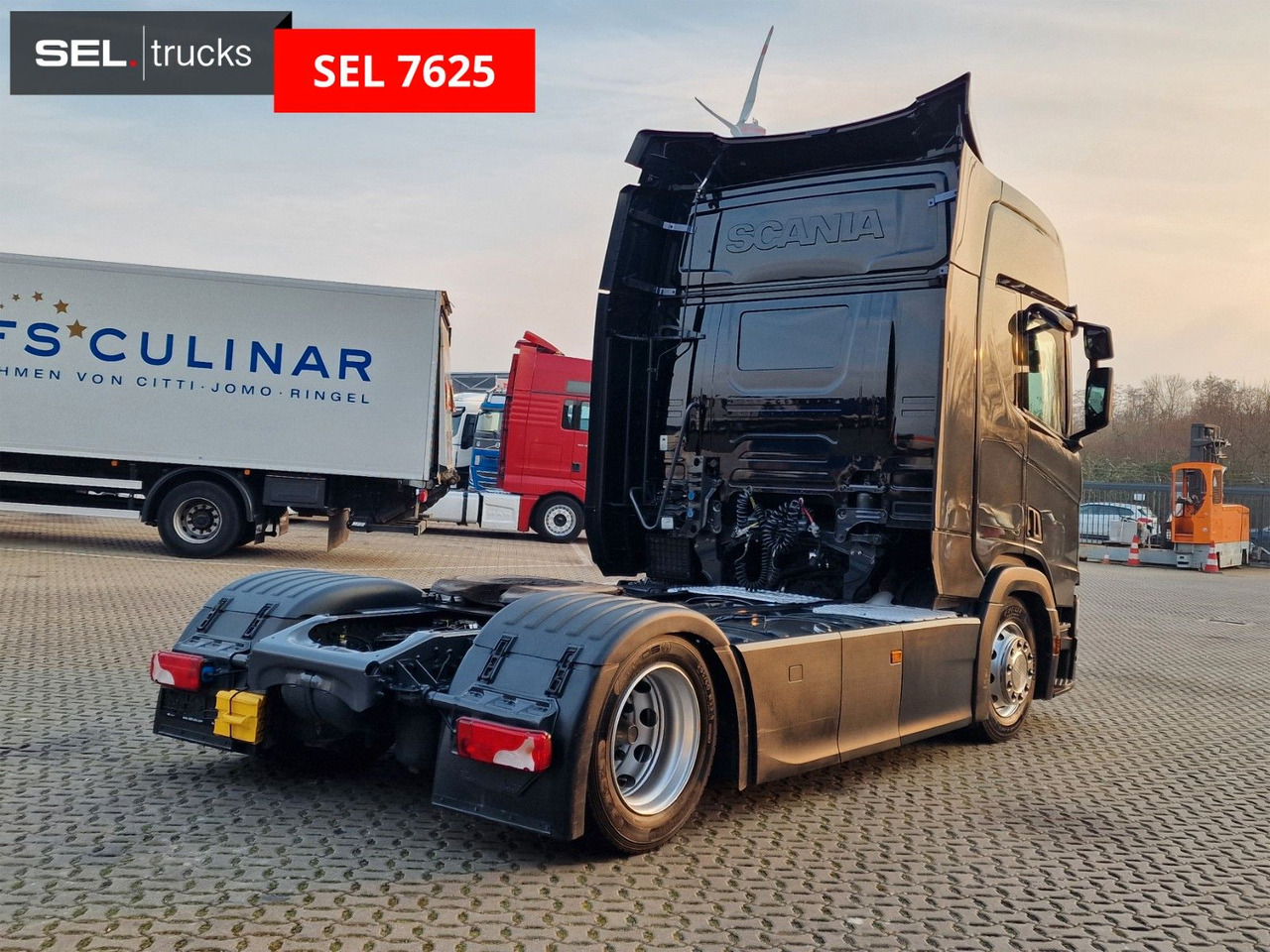 Scania R450 A4x2EB / Retarder / Standklima / Euro 6D - Nyergesvontató: 5 kép. Scania R450 A4x2EB / Retarder / Standklima / Euro 6D - Nyergesvontató: 5 kép.
