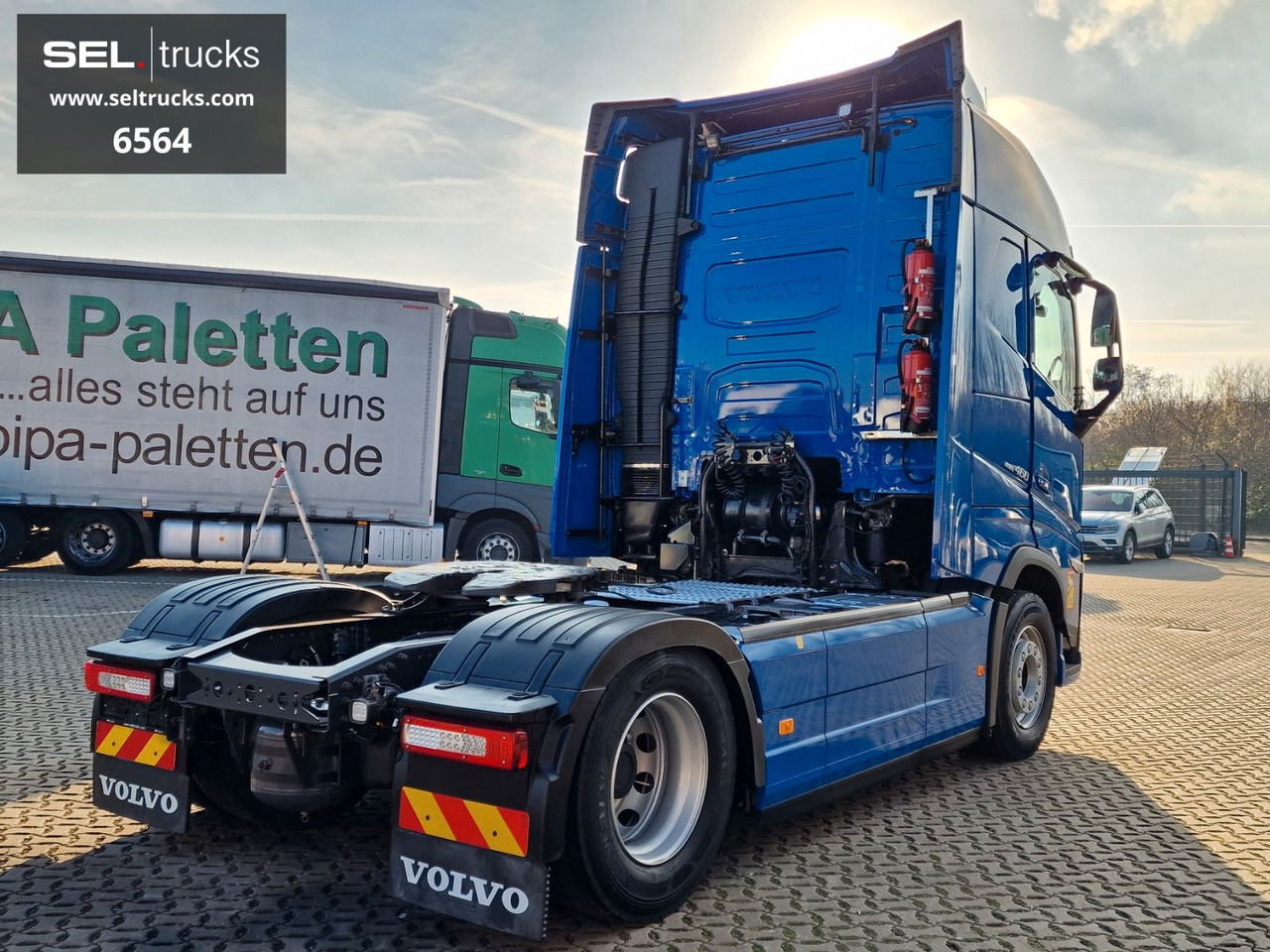 Volvo FH 460 / 2 Tanks / Navi - Nyergesvontató: 5 kép. Volvo FH 460 / 2 Tanks / Navi - Nyergesvontató: 5 kép.