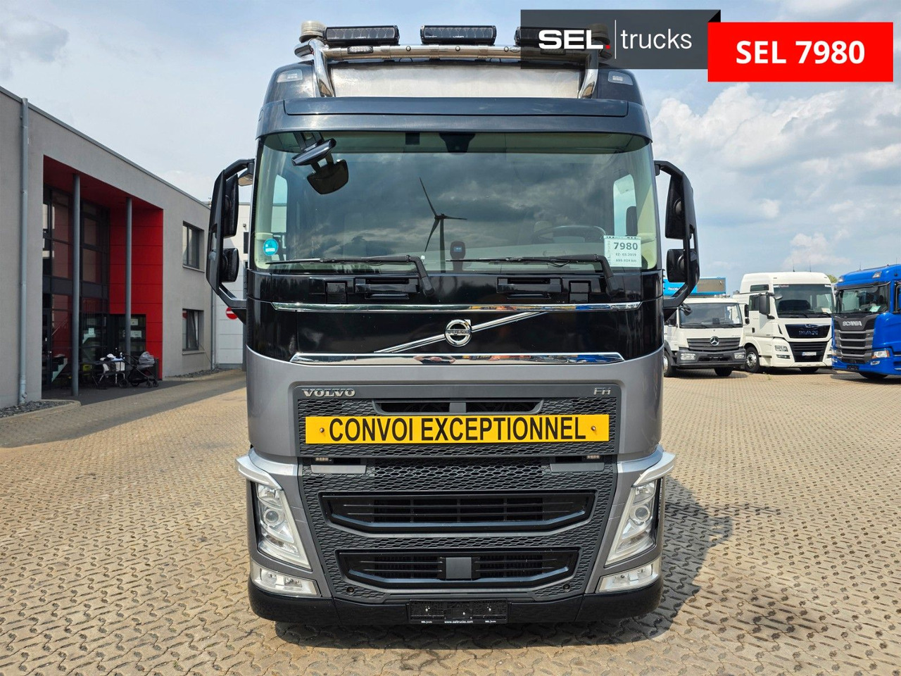 Volvo FH 540 / Retarder /Alu-Felgen /Kipphydraulik /TV - Nyergesvontató: 2 kép. Volvo FH 540 / Retarder /Alu-Felgen /Kipphydraulik /TV - Nyergesvontató: 2 kép.