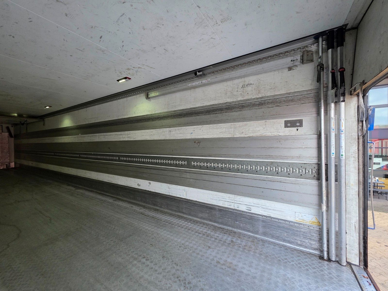 Félpótkocsi hűtős Schmitz Cargobull SKO 20/LZG 13.45 FP45 COOL / Thermo King SLX 100: 14 kép.