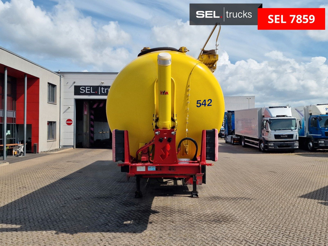 Spitzer SK 2766 CAL GGVS / Kippsilo / 66m3 / ADR AT - Silós félpótkocsi: 2 kép. Spitzer SK 2766 CAL GGVS / Kippsilo / 66m3 / ADR AT - Silós félpótkocsi: 2 kép.