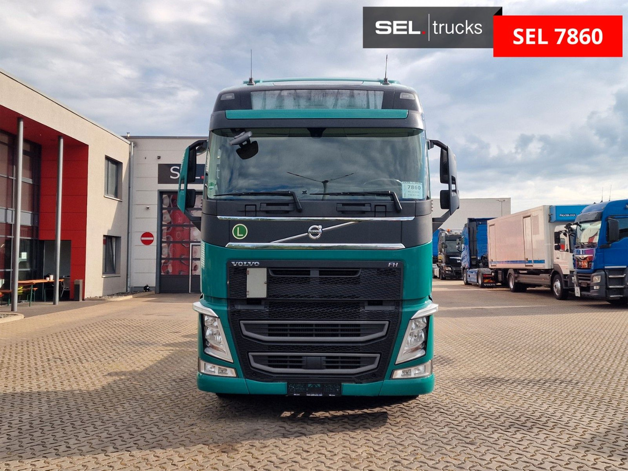 Volvo FH 460 / Navi / Liftachse / Euro 6D - Cserefelépítményes teherautó: 2 kép. Volvo FH 460 / Navi / Liftachse / Euro 6D - Cserefelépítményes teherautó: 2 kép.