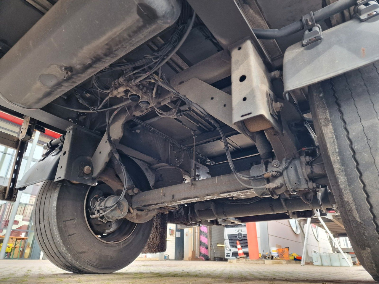 Pótkocsi italszállító Web-Trailer PRASQ 18 / Ladebordwand: 35 kép.