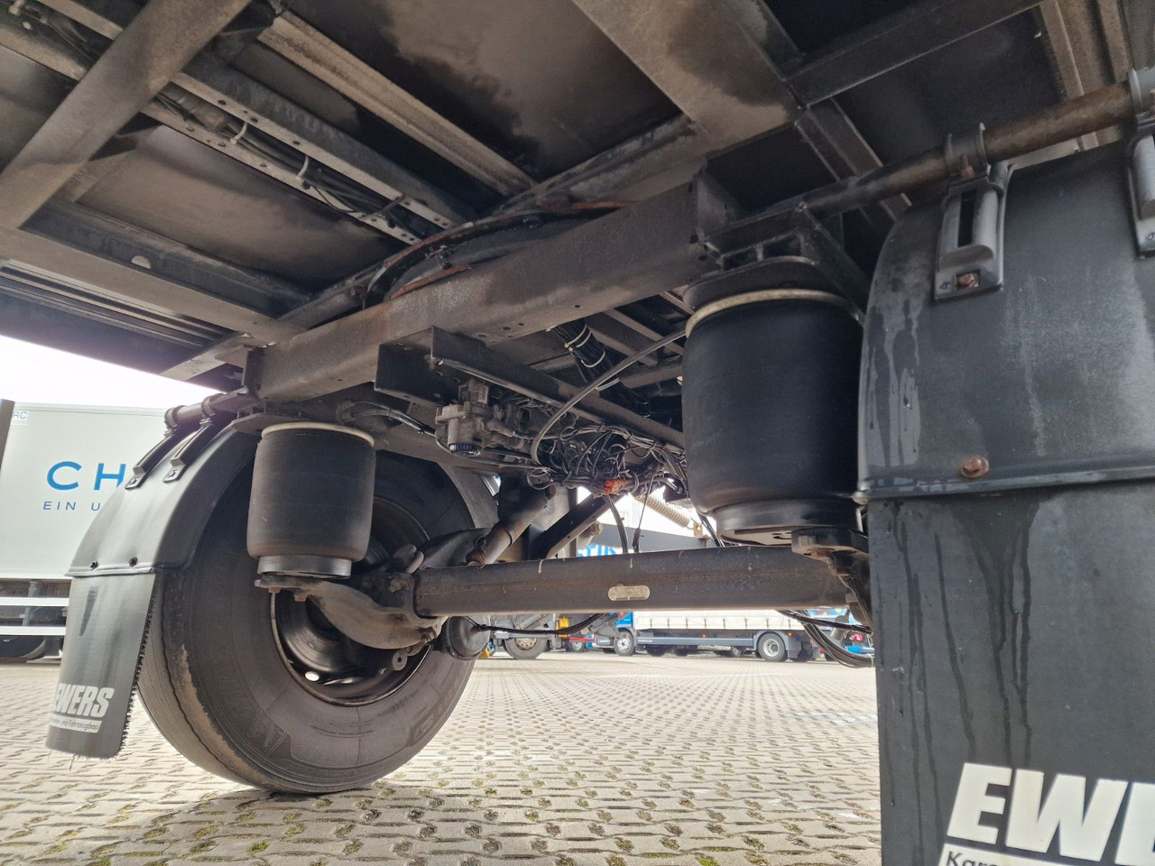 Pótkocsi italszállító Web-Trailer PRASQ 18 / Ladebordwand: 34 kép.