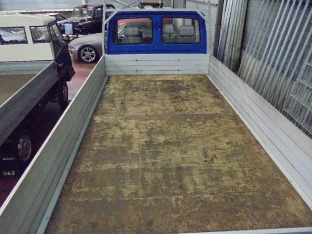 DAF 400 400 - Platós teherautó: 5 kép. DAF 400 400 - Platós teherautó: 5 kép.