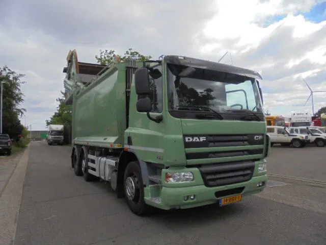 DAF CF 250 6X2 - Szemetesautó: 3 kép. DAF CF 250 6X2 - Szemetesautó: 3 kép.