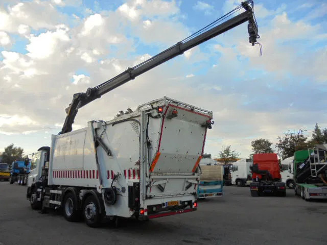 DAF CF 75.250 6X2 - Szemetesautó: 5 kép. DAF CF 75.250 6X2 - Szemetesautó: 5 kép.