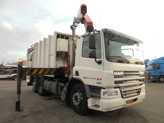 DAF CF 75.250 6X2 EEV - Szemetesautó: 2 kép. DAF CF 75.250 6X2 EEV - Szemetesautó: 2 kép.