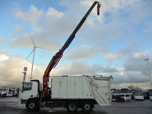 DAF CF 75.250 6x2 - Szemetesautó: 2 kép. DAF CF 75.250 6x2 - Szemetesautó: 2 kép.