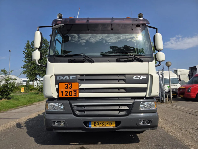 DAF CF 75 310 6X2 NL TRUCK - Tartályos teherautó: 2 kép. DAF CF 75 310 6X2 NL TRUCK - Tartályos teherautó: 2 kép.