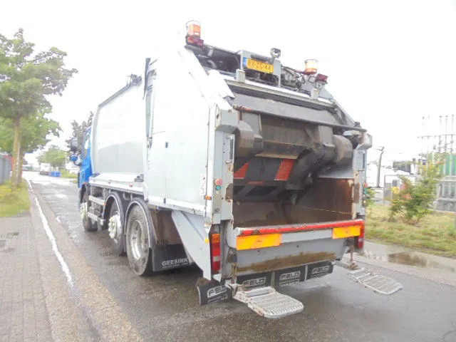 DAF CF 75 310 NL KENTEKEN TUV-APK 01-26 - Szemetesautó: 4 kép. DAF CF 75 310 NL KENTEKEN TUV-APK 01-26 - Szemetesautó: 4 kép.