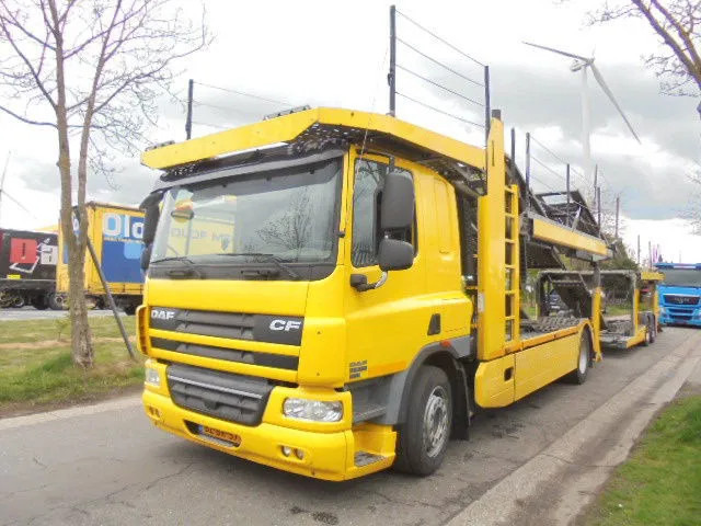 DAF CF 75 360 EEV NL TRUCK - Autószállító teherautó: 1 kép. DAF CF 75 360 EEV NL TRUCK - Autószállító teherautó: 1 kép.