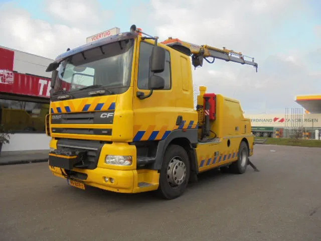 DAF CF 85 360 NL TRUCK - Vontató: 1 kép. DAF CF 85 360 NL TRUCK - Vontató: 1 kép.