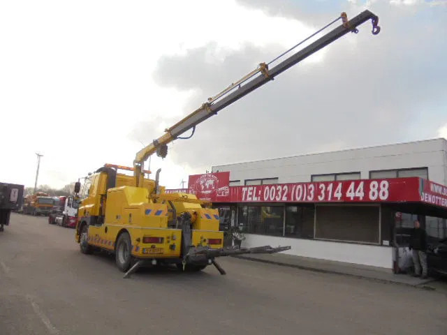 DAF CF 85 360 NL TRUCK - Vontató: 5 kép. DAF CF 85 360 NL TRUCK - Vontató: 5 kép.