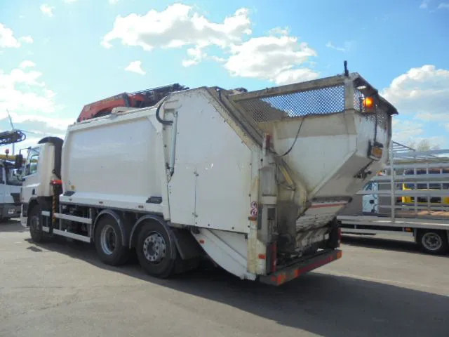 DAF FAN CF75-250 6X2 - Szemetesautó: 4 kép. DAF FAN CF75-250 6X2 - Szemetesautó: 4 kép.