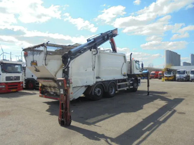 DAF FAN CF75-250 6X2 - Szemetesautó: 3 kép. DAF FAN CF75-250 6X2 - Szemetesautó: 3 kép.