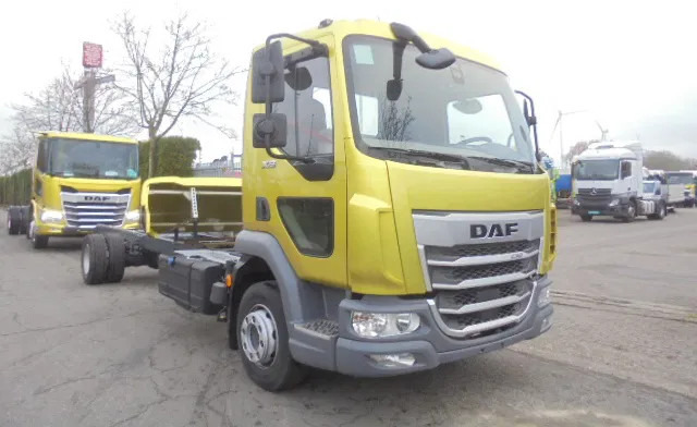 DAF XB 230 UNUSED DEMO - Alvaz teherautó: 3 kép. DAF XB 230 UNUSED DEMO - Alvaz teherautó: 3 kép.