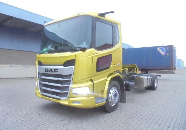 DAF XD 260 FA DEMO RHD - Alvaz teherautó: 1 kép. DAF XD 260 FA DEMO RHD - Alvaz teherautó: 1 kép.