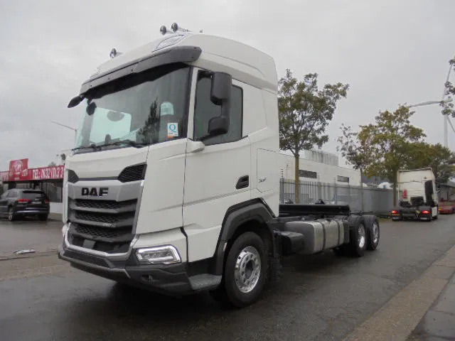 DAF XF 480 6X2 MET FABRIEKS GARANTIE - Alvaz teherautó: 1 kép. DAF XF 480 6X2 MET FABRIEKS GARANTIE - Alvaz teherautó: 1 kép.