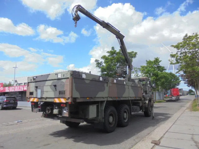 DAF YHZ 2300 6X6 + HIAB CRANE - Platós teherautó, Darus autó: 3 kép. DAF YHZ 2300 6X6 + HIAB CRANE - Platós teherautó, Darus autó: 3 kép.