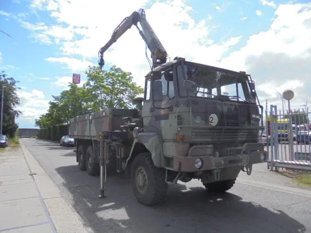 DAF YHZ 2300 6X6 + HIAB CRANE - Platós teherautó, Darus autó: 2 kép. DAF YHZ 2300 6X6 + HIAB CRANE - Platós teherautó, Darus autó: 2 kép.