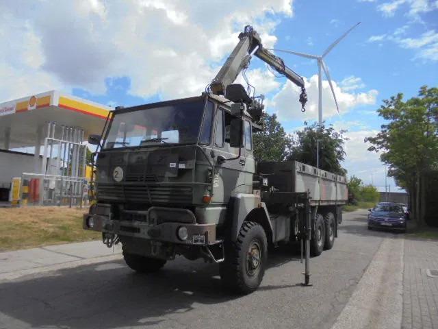 DAF YHZ 2300 6X6 + HIAB CRANE - Platós teherautó, Darus autó: 1 kép. DAF YHZ 2300 6X6 + HIAB CRANE - Platós teherautó, Darus autó: 1 kép.