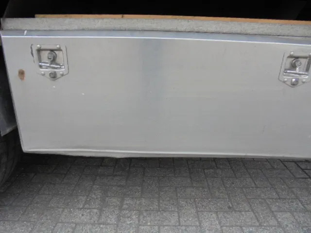 DRACO TXA 230 NL TRAILER - Ponyvás félpótkocsi: 4 kép. DRACO TXA 230 NL TRAILER - Ponyvás félpótkocsi: 4 kép.
