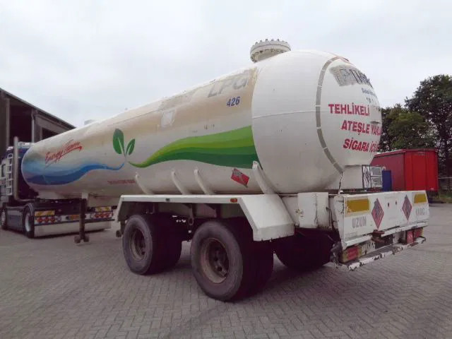 Diversen DOGAN YILDIZ LPG 45 M3 LPG-BUTANE - Tartályos félpótkocsi: 4 kép. Diversen DOGAN YILDIZ LPG 45 M3 LPG-BUTANE - Tartályos félpótkocsi: 4 kép.