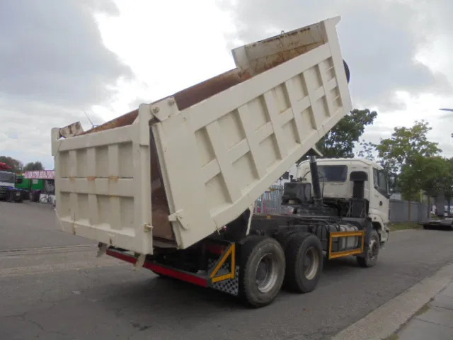 Diversen FOTON DAIMLER TX 3234 6X4 10 IN STOCK FOTON DAIMLER TX 3234 6X4 TAX FREE - Billenőplatós teherautó: 5 kép. Diversen FOTON DAIMLER TX 3234 6X4 10 IN STOCK FOTON DAIMLER TX 3234 6X4 TAX FREE - Billenőplatós teherautó: 5 kép.