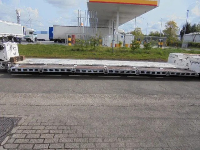 Faymonville F-S42-1ACA - Félpótkocsi mélybölcsős: 2 kép. Faymonville F-S42-1ACA - Félpótkocsi mélybölcsős: 2 kép.