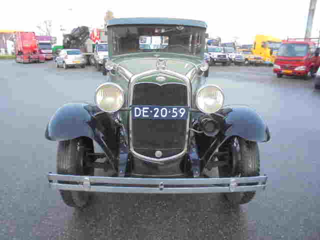 Ford A A - Autó: 2 kép. Ford A A - Autó: 2 kép.