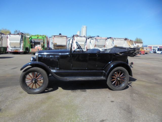 Ford Model T OPEN TOURER - Autó: 4 kép. Ford Model T OPEN TOURER - Autó: 4 kép.
