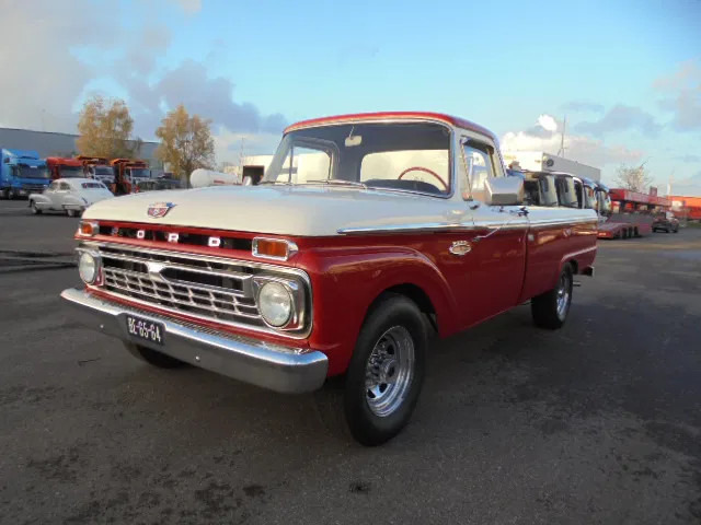 Ford USA F-250 PICK-UP - Autó: 1 kép. Ford USA F-250 PICK-UP - Autó: 1 kép.