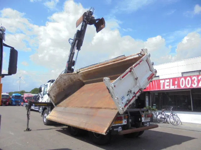 Ginaf X 3232 S 6X4 - Billenőplatós teherautó, Darus autó: 5 kép. Ginaf X 3232 S 6X4 - Billenőplatós teherautó, Darus autó: 5 kép.