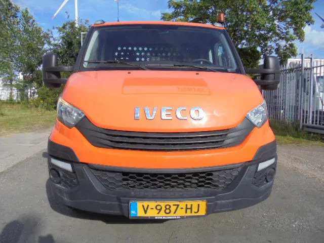 Iveco Daily 35S14 3500KG - Dobozos kisteherautó: 4 kép. Iveco Daily 35S14 3500KG - Dobozos kisteherautó: 4 kép.